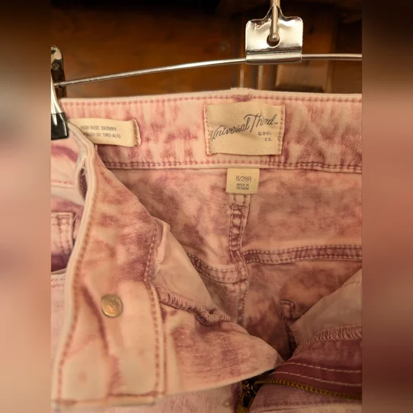 Women's Vtg Universal Thread Blush High Rise Skinny Jeans - Picture 2 of 3